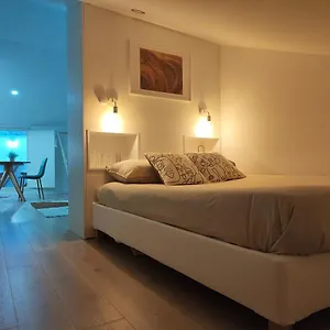 Wood Essence - Cozy Balcony Appartamento Coimbra